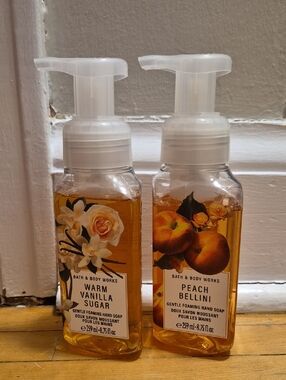 💙 2 Pc Bundle - Bath & Body Works Foaming Hand Soap